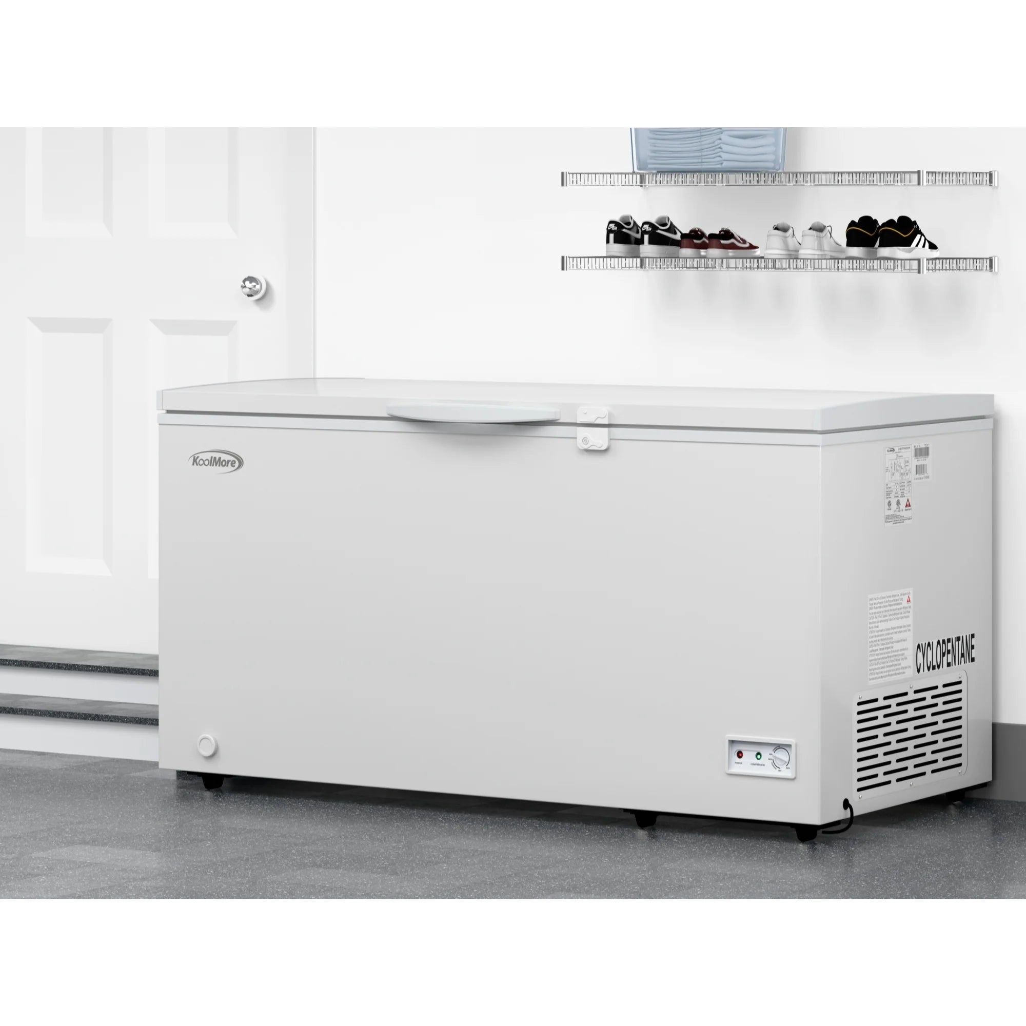 Commercial Chest Freezer, 60 In. 15.9 cu ft.