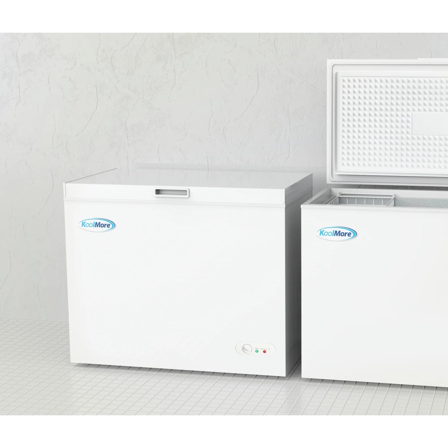 Commercial Chest Freezer, 37 In. 7 cu ft.